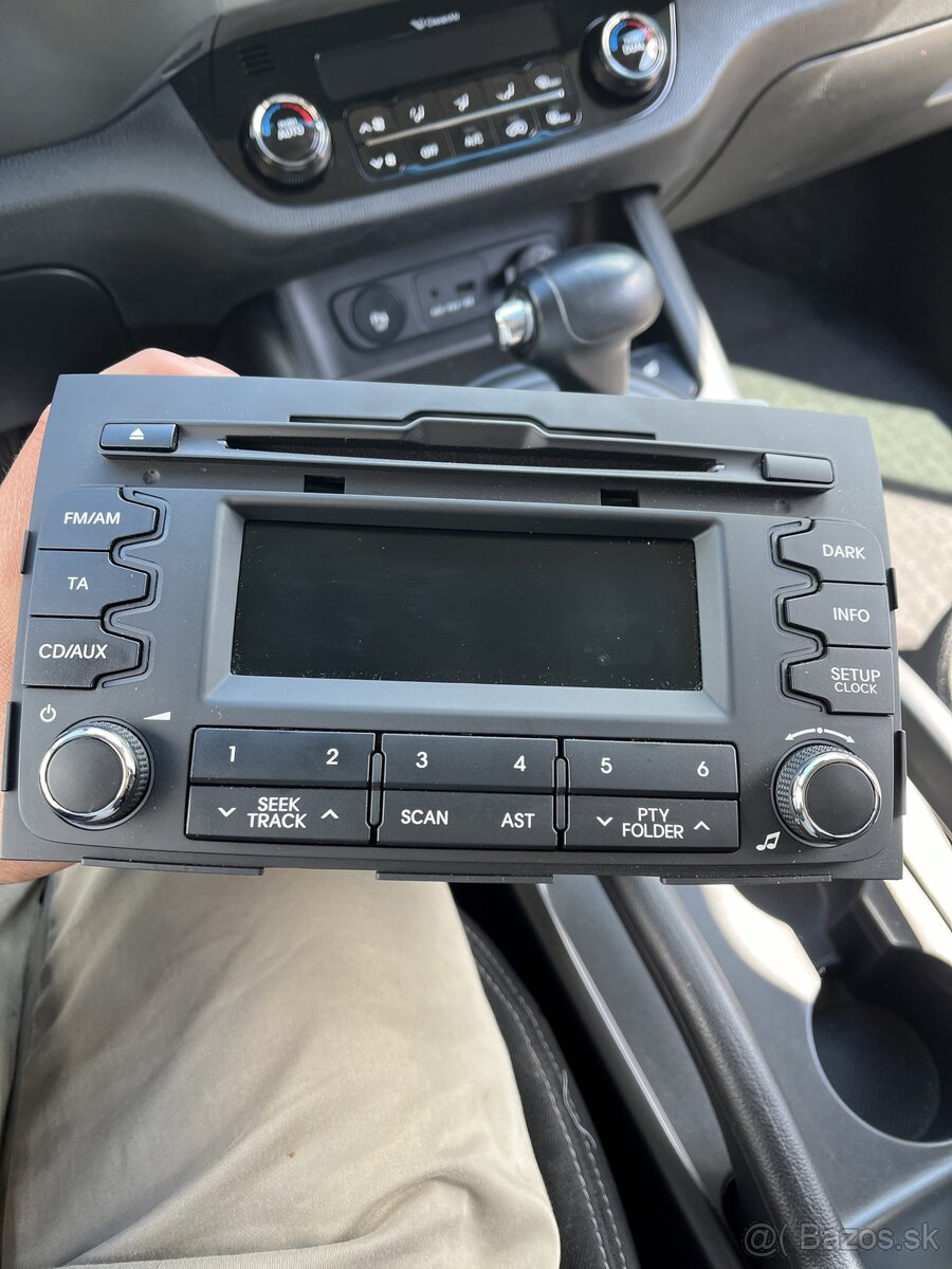 Kia sportage radio