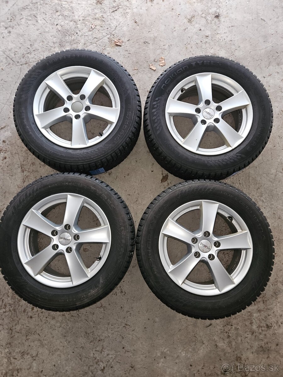 Zimné pneumatiky (s hrotmi) 215/60 R16