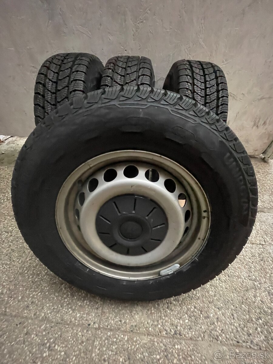 Crafter 205/75R16 C + 5x120 - zimna