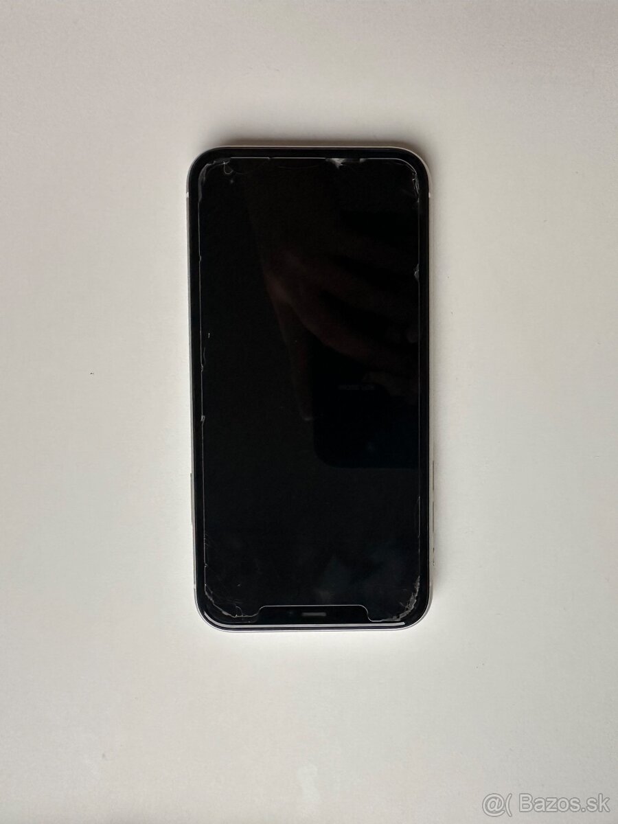 Apple IPhone 11 128GB biely