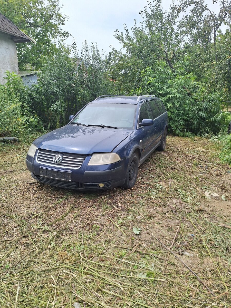 VOLKSWAGEN PASSAT B5.5