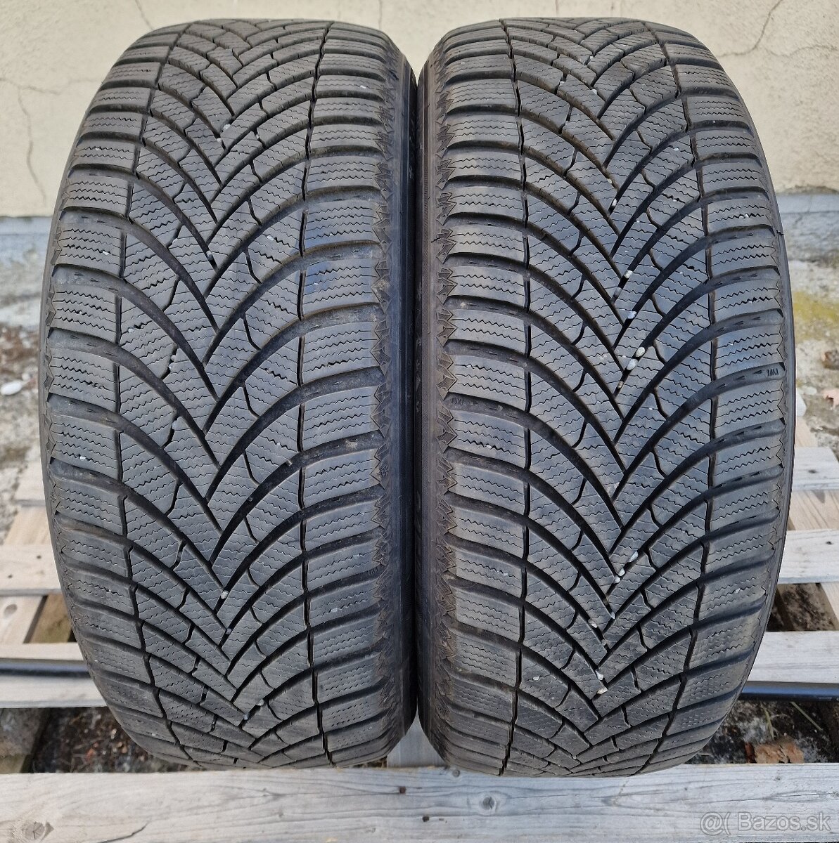 2ks ZIMNÝCH PNEUMATÍK SEMPERIT 215/50 R18 92V