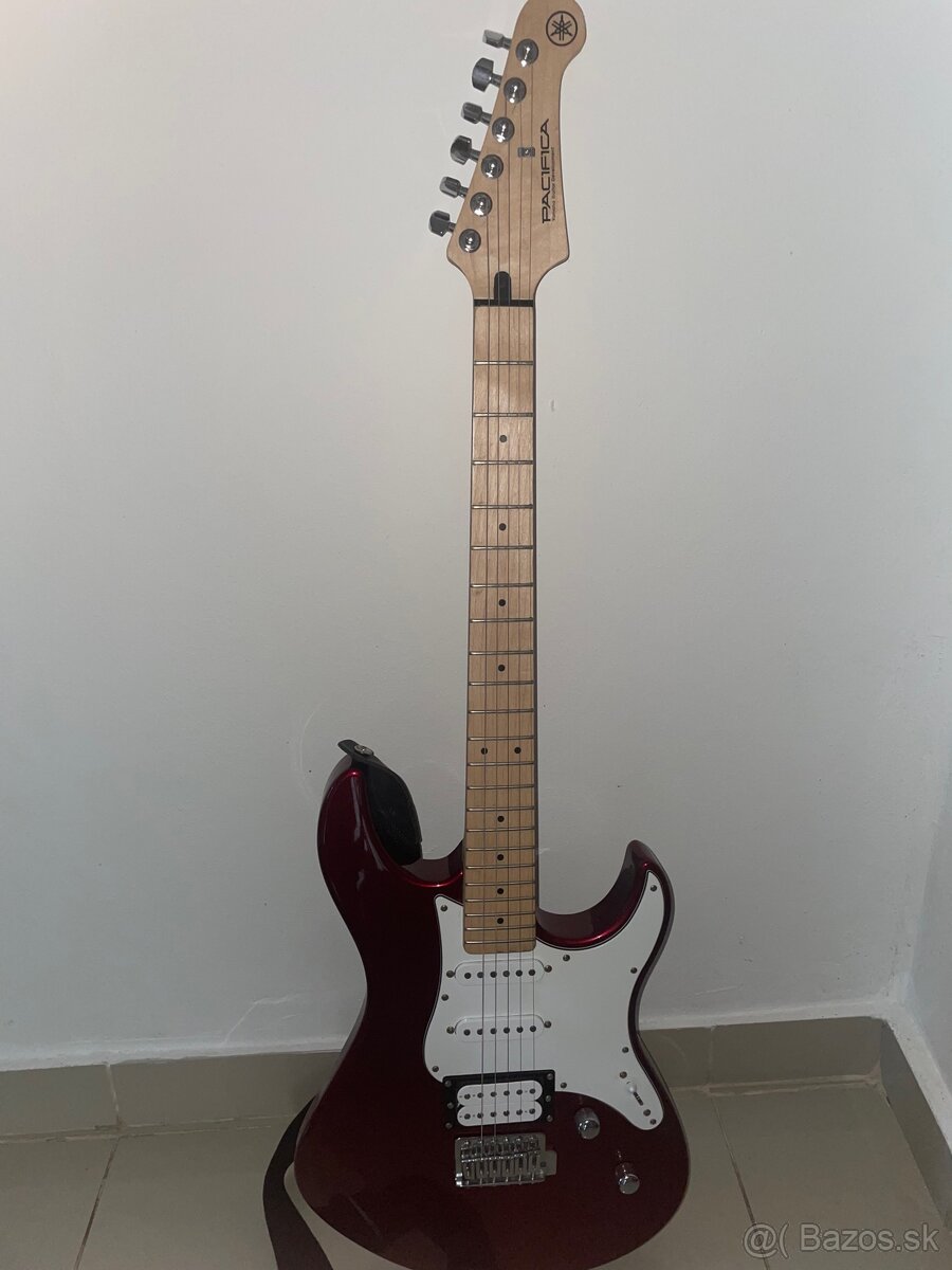 Yamaha Pacifica 112VM