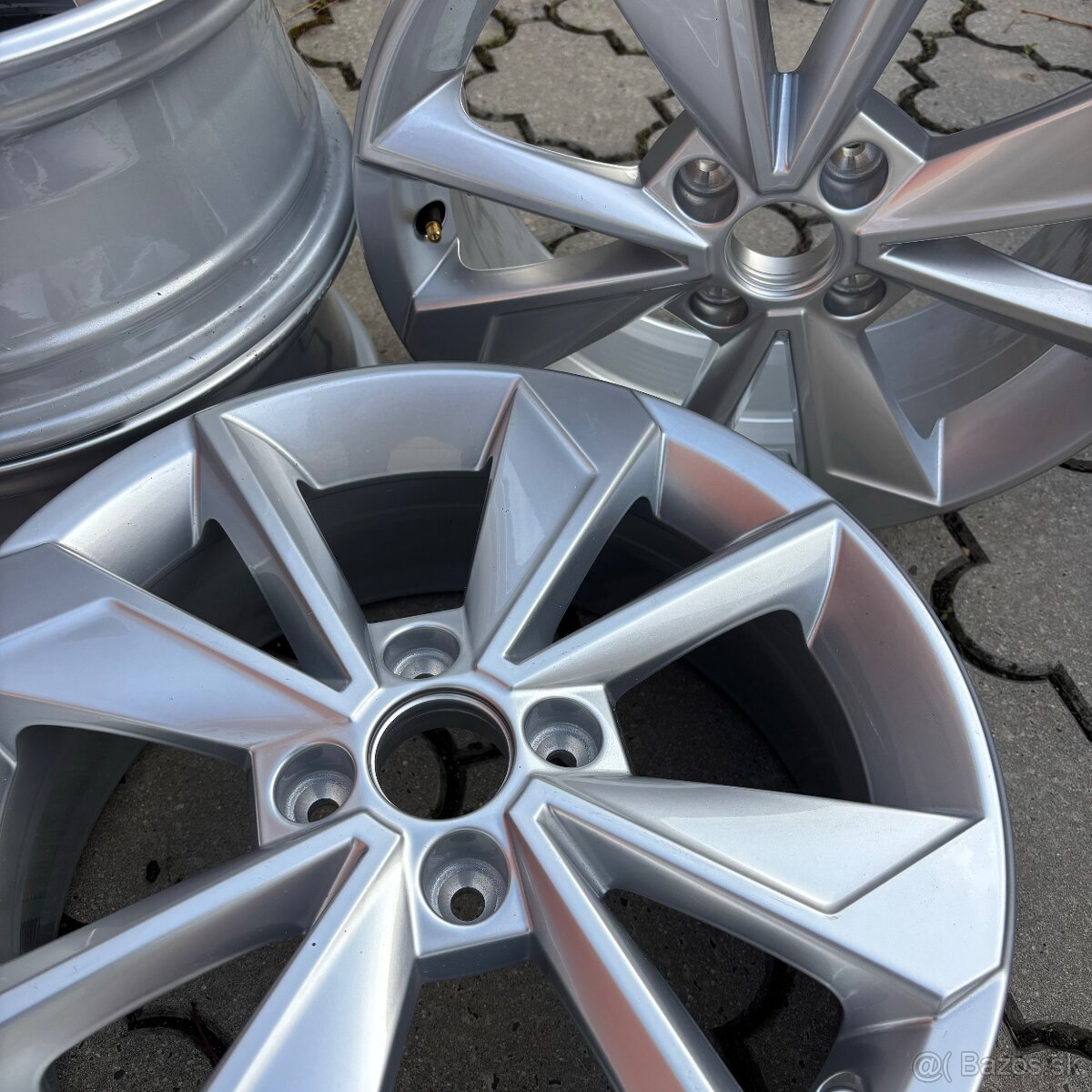 NOVE ALU disky - Škoda SCORPIUS 16 - R16 6J 4x100