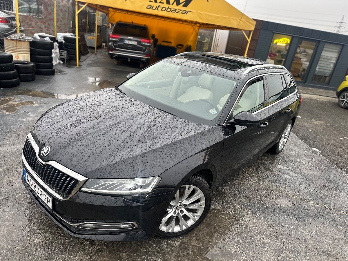 Škoda Superb Combi 3 FACELIFT TDI DSG STYLE,Matrix,Pano,Virt