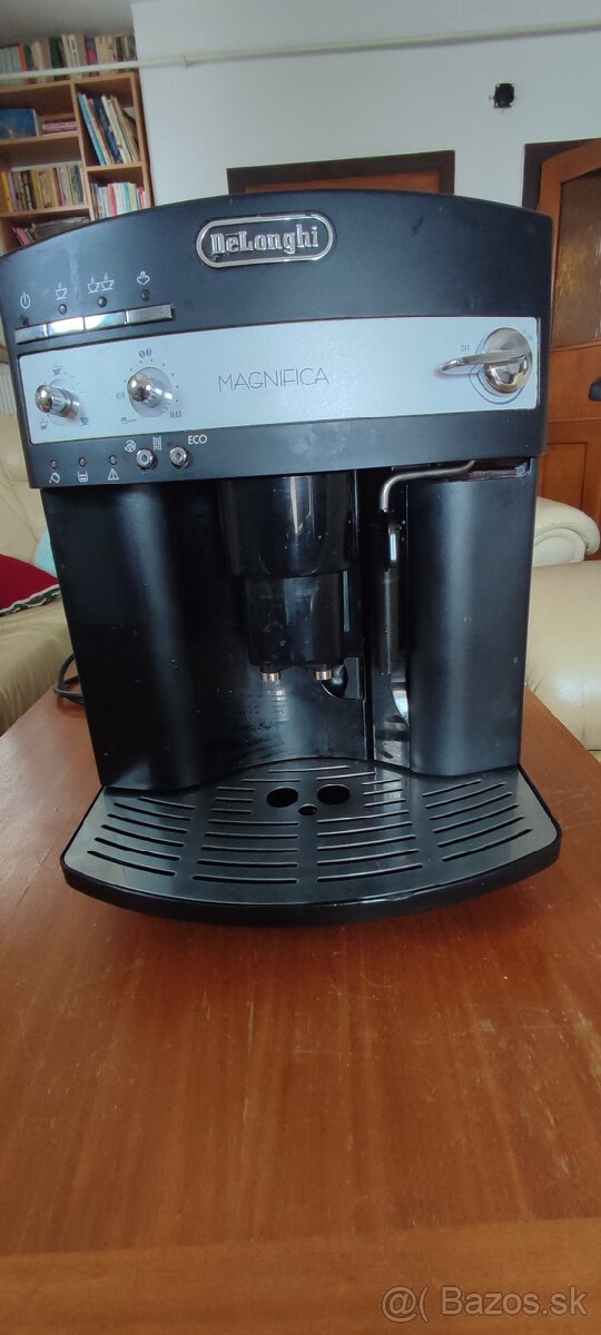 Kávovar Delonghi ecam 3000