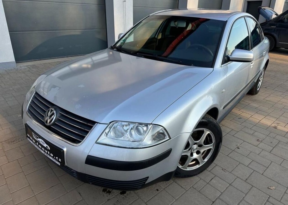 Volkswagen Passat 1.6 benzín manuál 75 kw