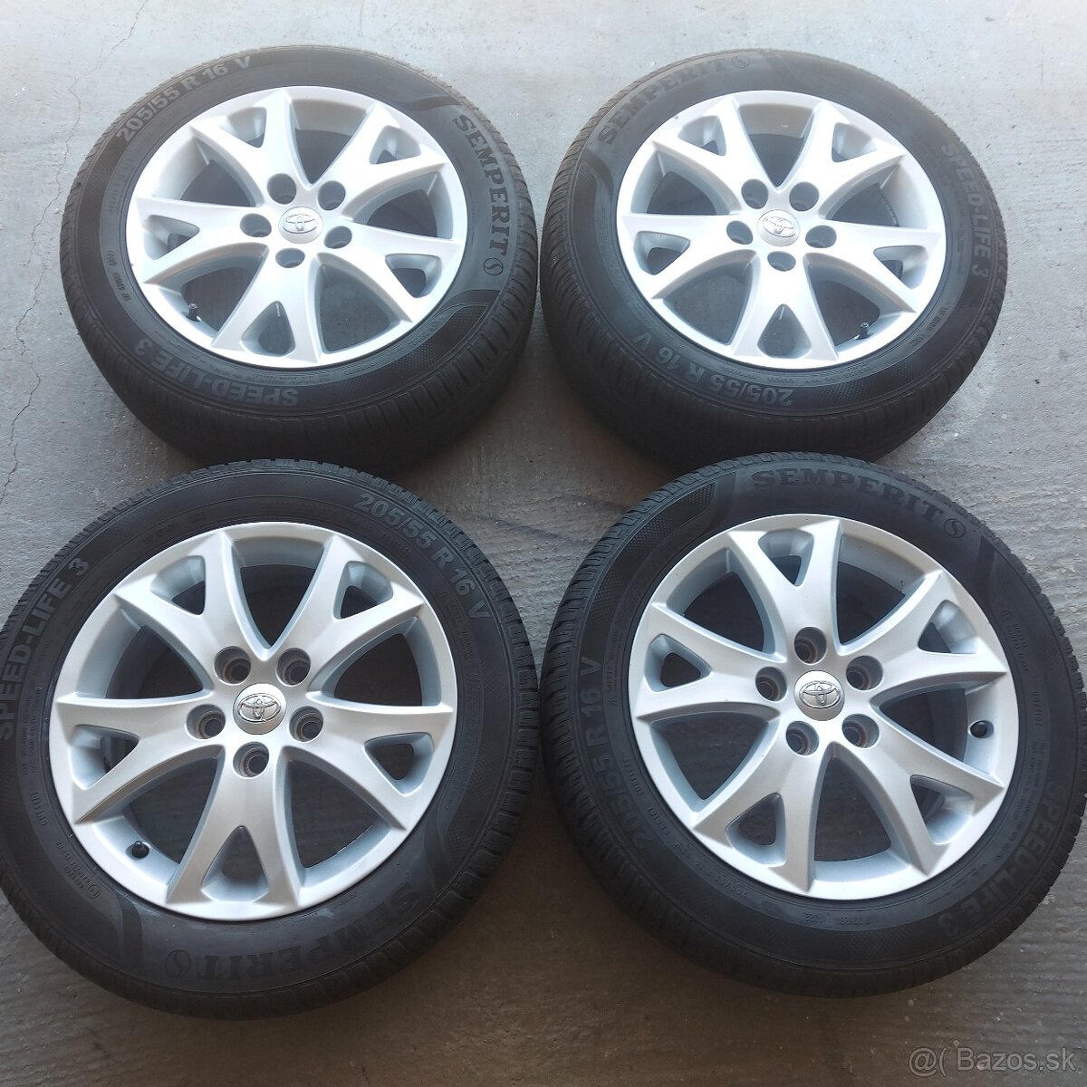 16"Elektróny originál Toyota Avensis Auris Corolla 5x114,3