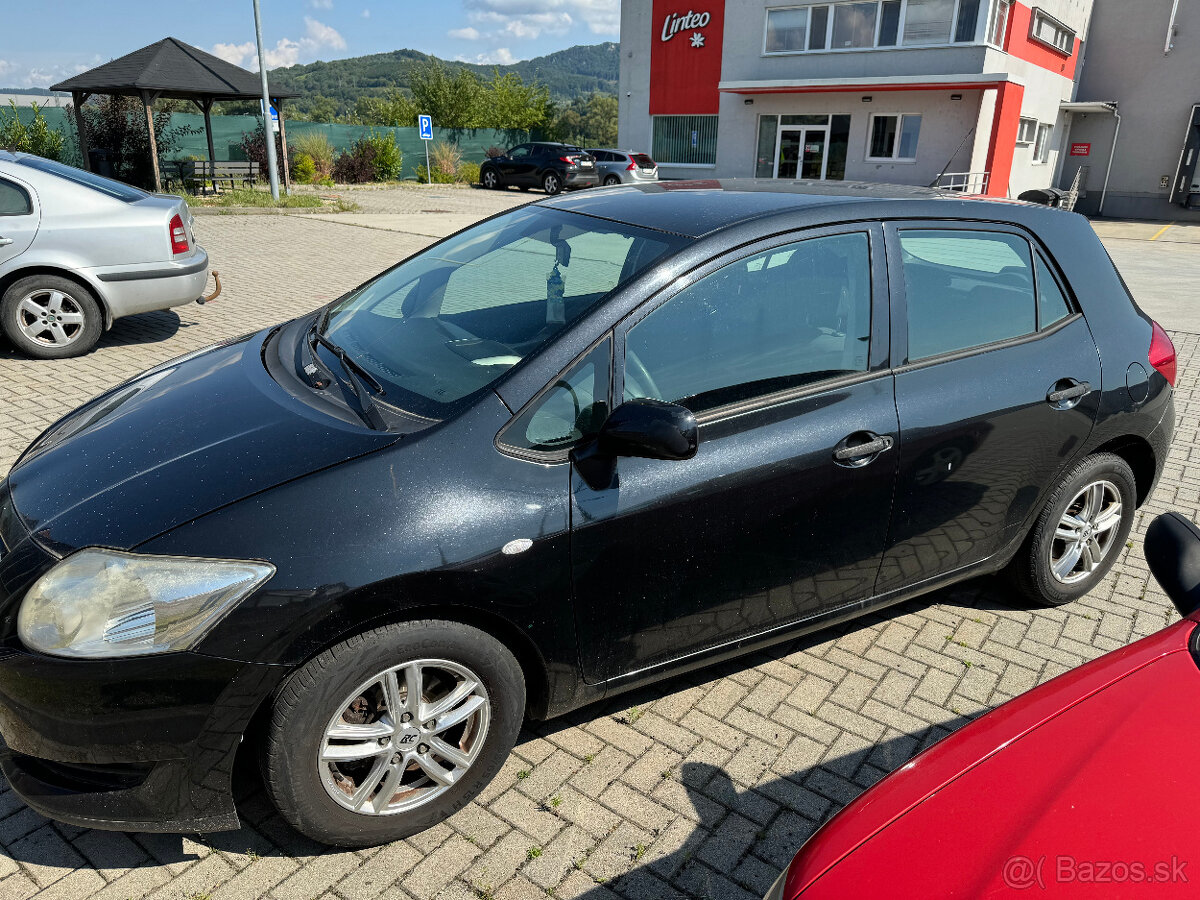 Toyota Auris 1.4 I D-4D 90 Sol auto na náhradné diely