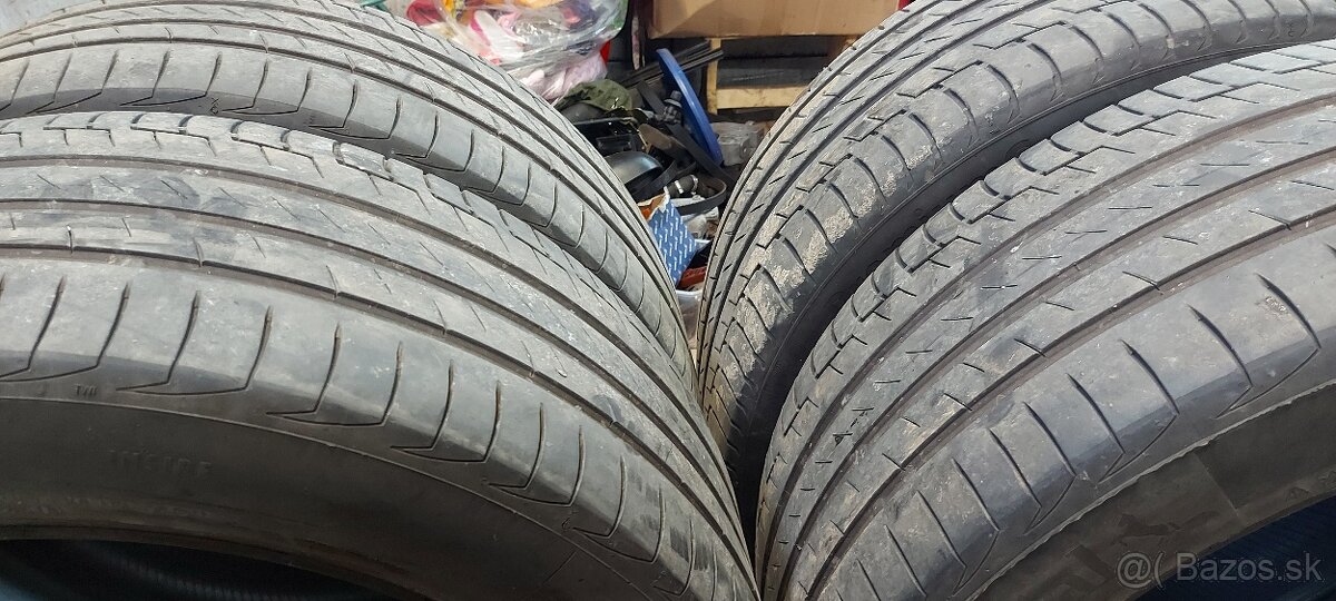 265/45R21 Letne