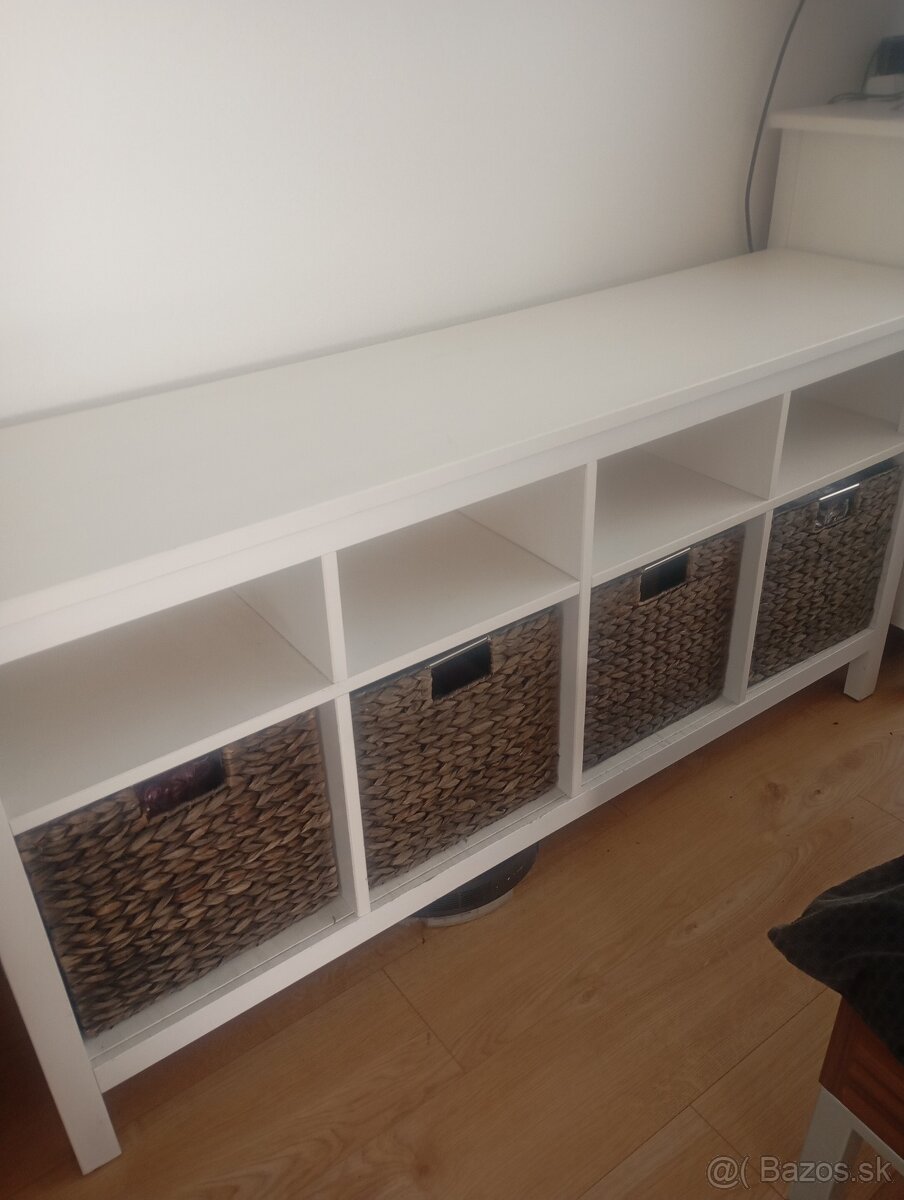 Komoda, stolík pod TV Hemnes IKEA