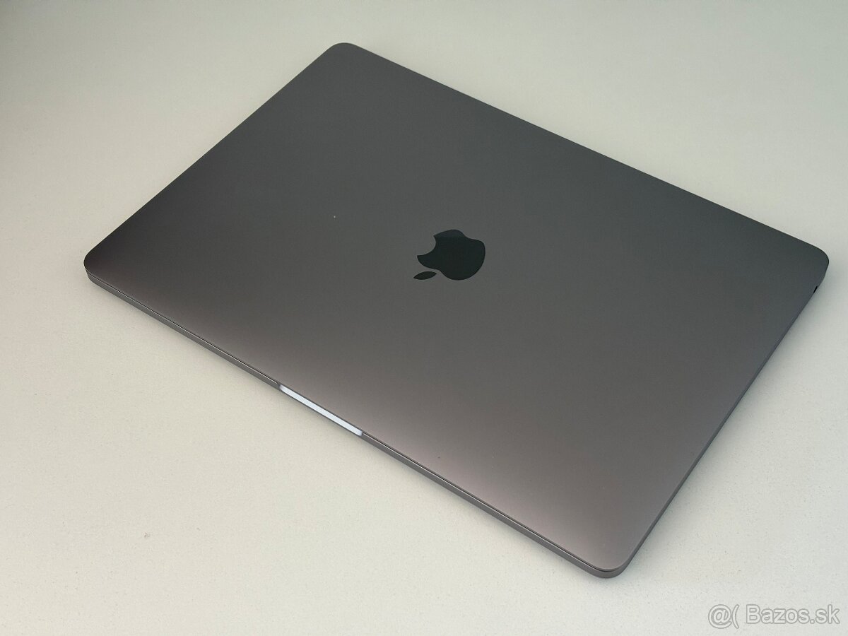 MacBook Pro M2 (2022) 13-palcový 8GB / 256GB Silver