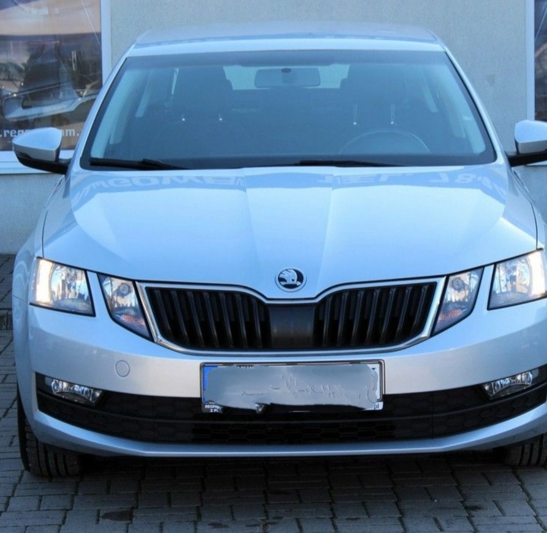 Škoda Octavia 3 facelift maska hmlovky airbag šofér