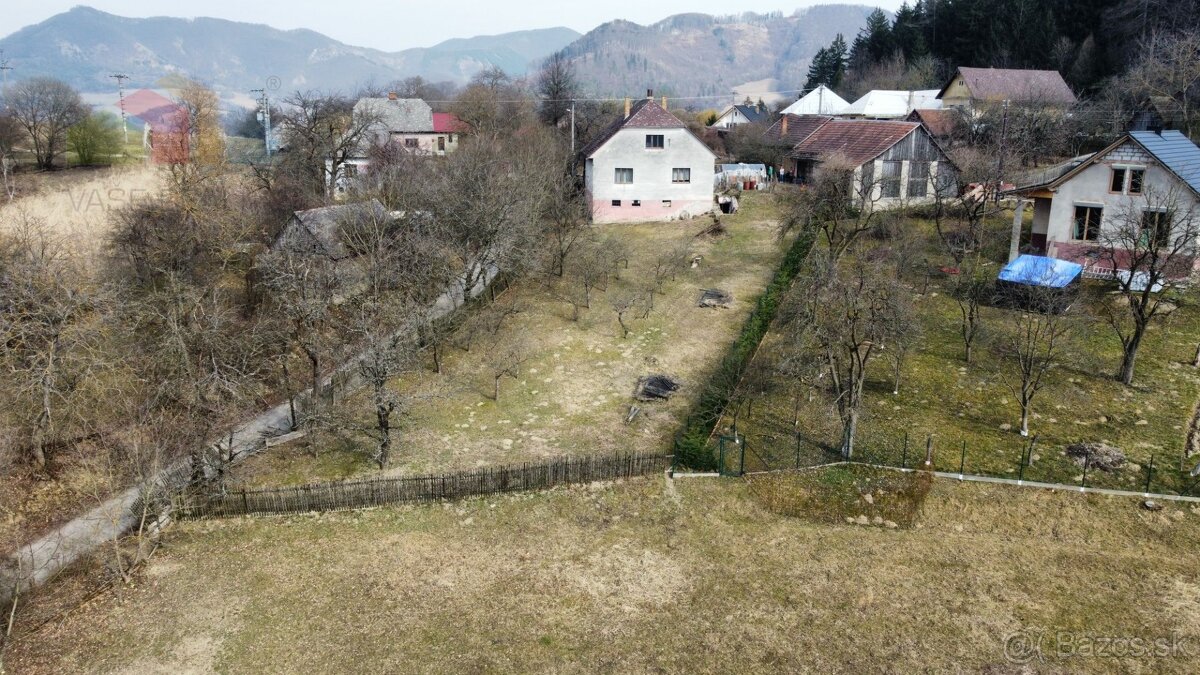 Na predaj Rodinný dom Košecké Podhradie, pozemok 1980 m2