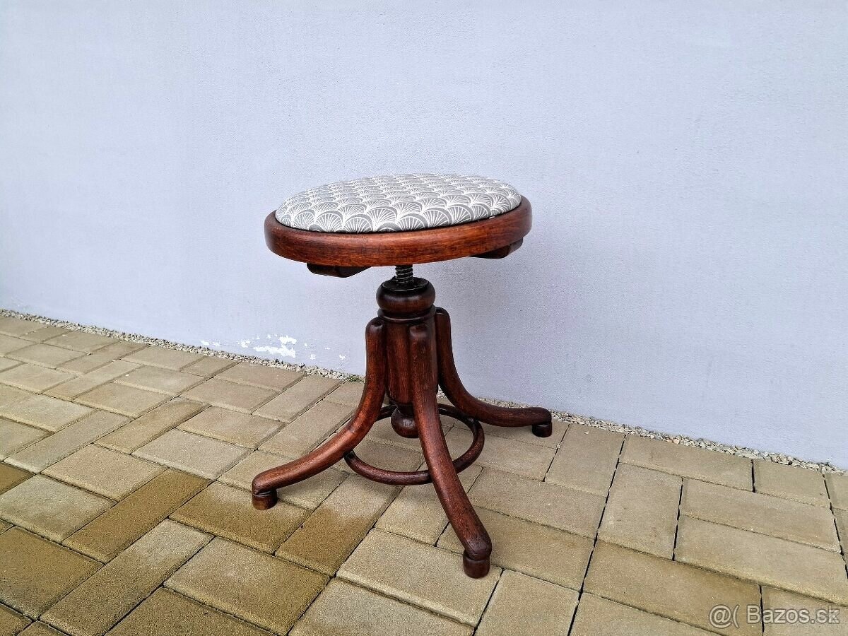 Klavirní stolička Thonet