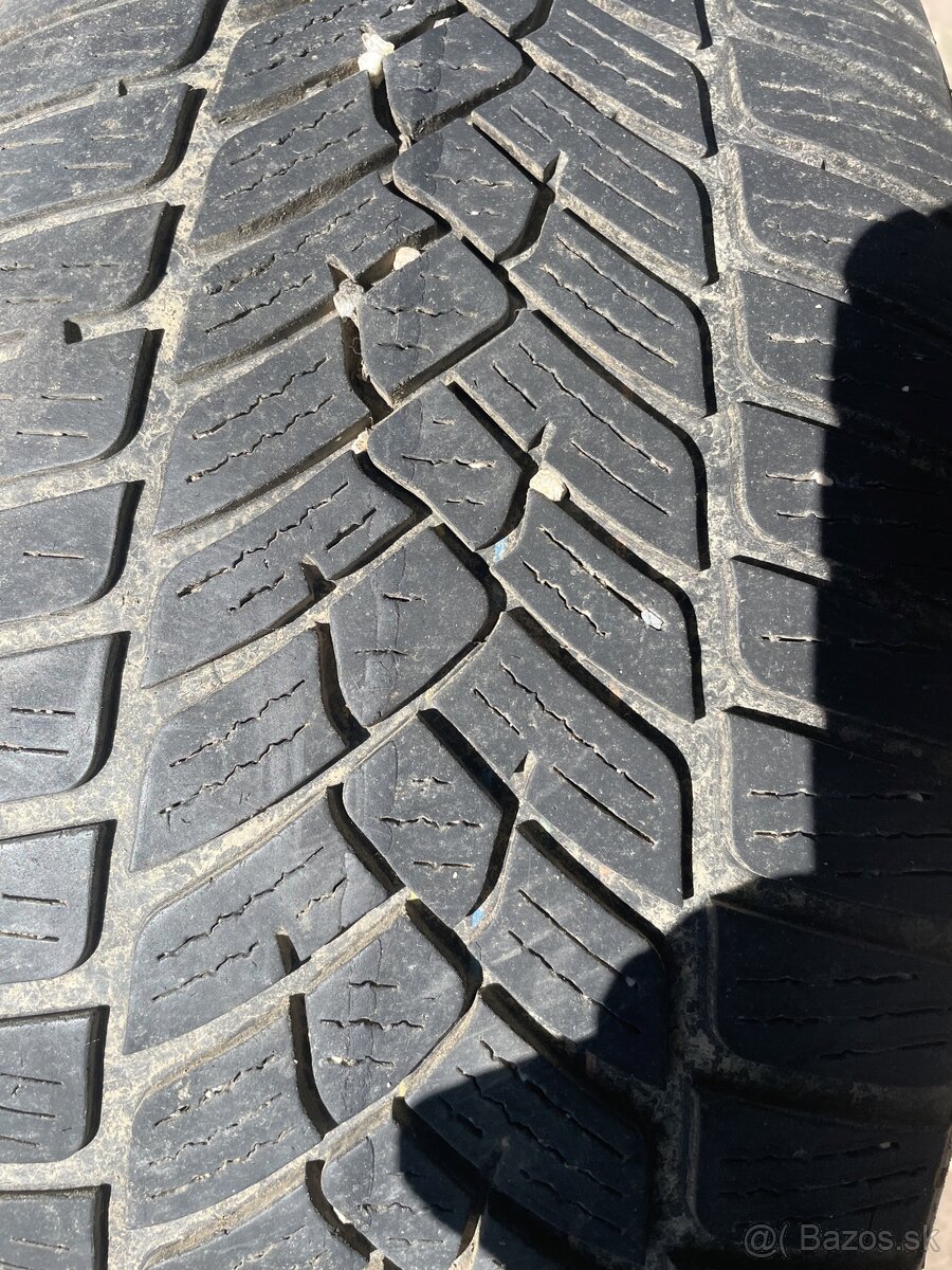 Zimné pneumatiky 215/55 r16