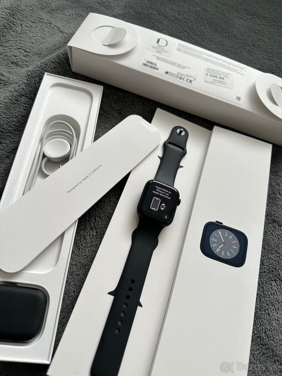 Apple Watch  8 45mm