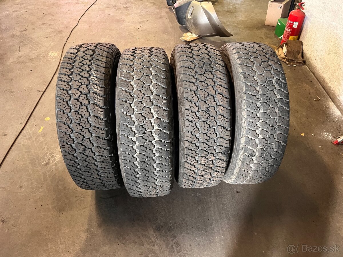 GoodYear Wrangler 245/75 R17