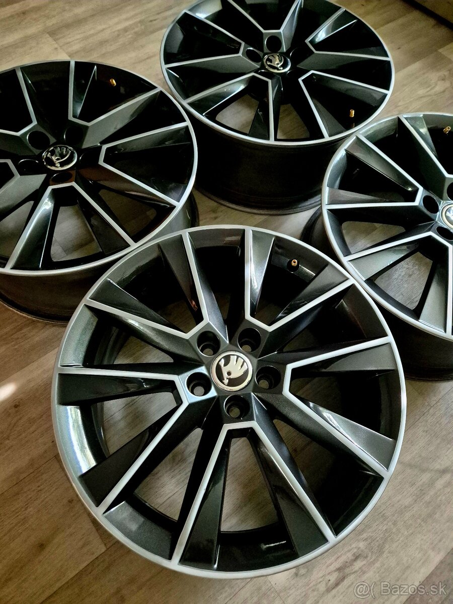 5x100r17 originál škoda SAVIO