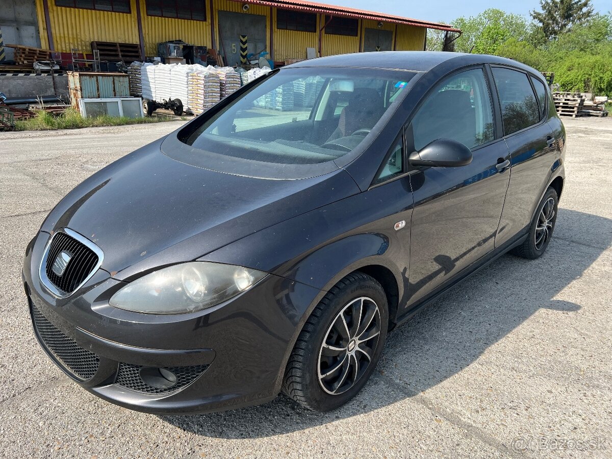 Rozpredam na nahradne diely Seat Altea 1,9TDi 77kW