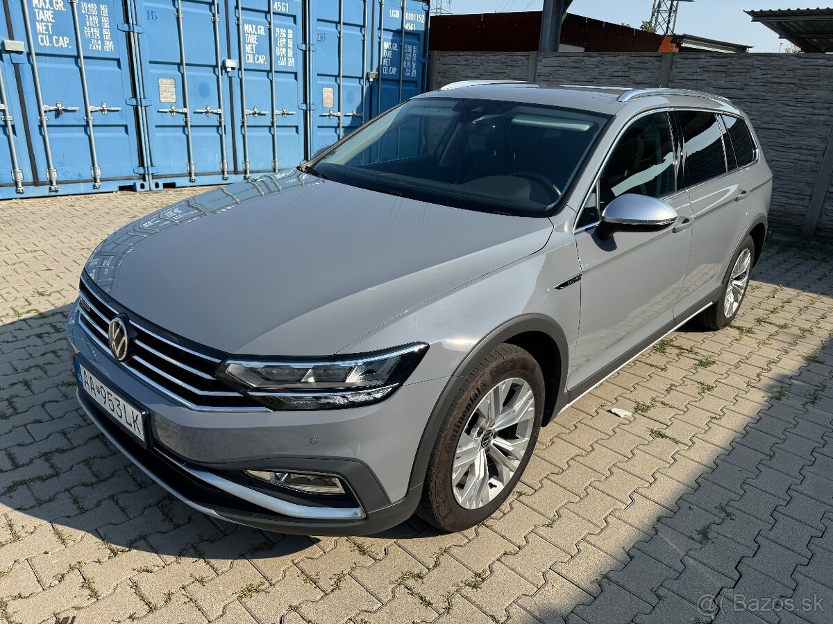 2022 VW Passat Alltrack