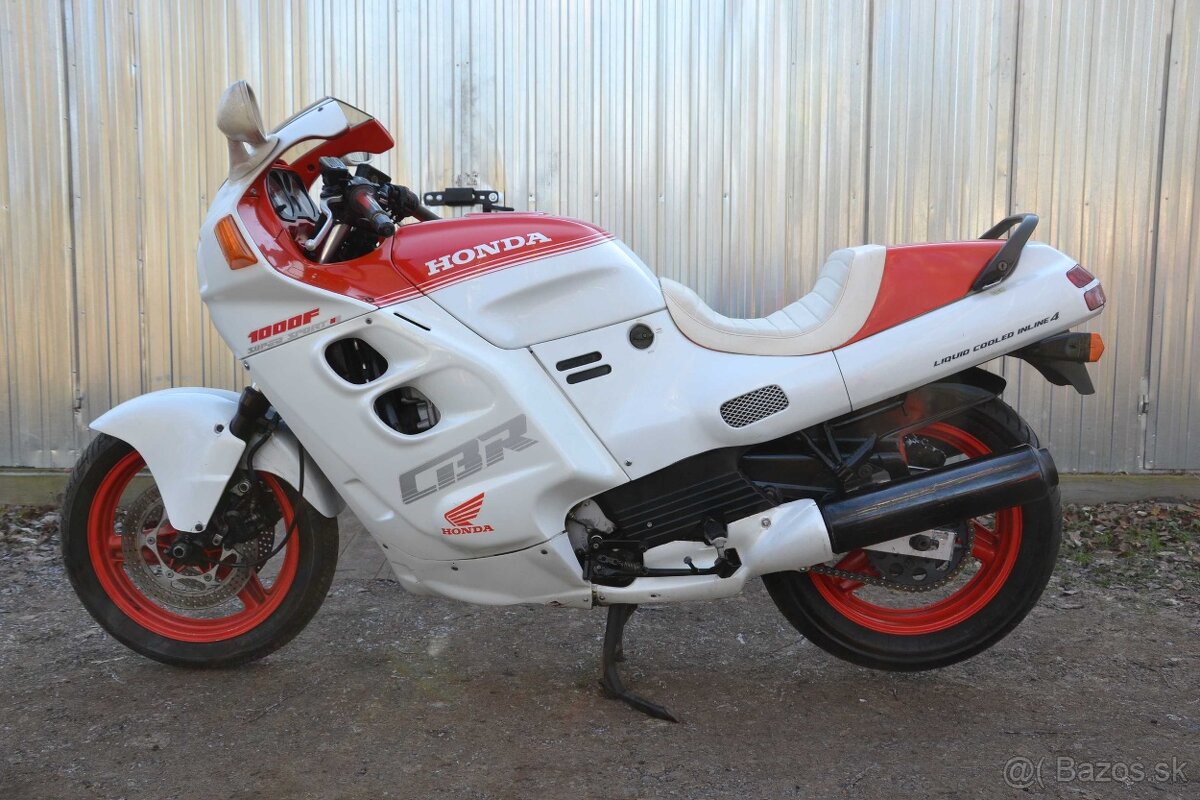 Honda CBR 1000F (SC21), 1. majitel