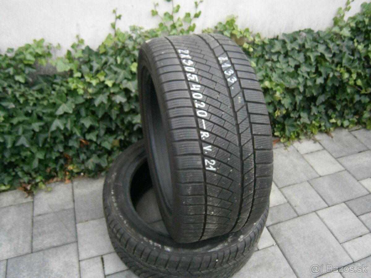 Predám 2x zimné pneu Continental 305/40 R20 112VXL