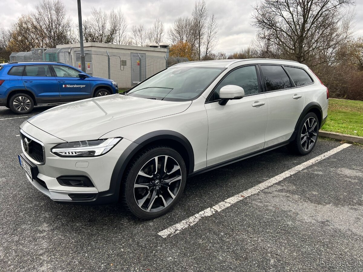 Volvo V90, Cross Country Pro B5 mHEV AWD Panorama