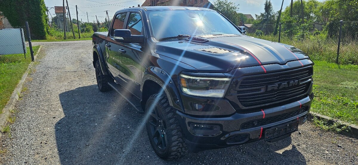 DODGE RAM 5.7 HEMI 4X4 2020 LARAMIE LIFT 2 CALE