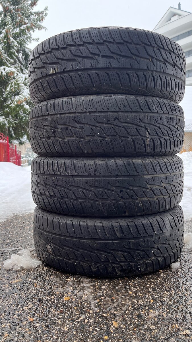 ❄️Zimné pneu 215/65 r16