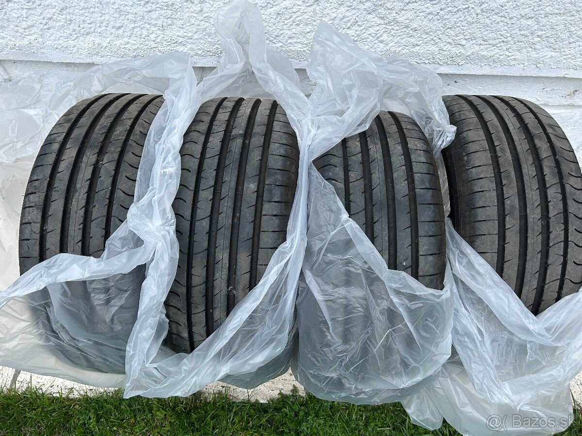 Sava Intesa UHP 2 225/45 R17 91Y