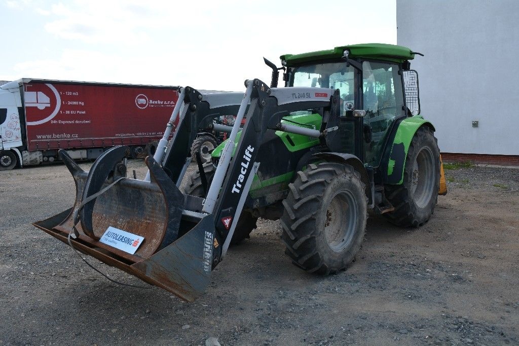 Traktor kolesový DEUTZ-FAHR G5100 V LESNICKÉ ÚPRAVĚ