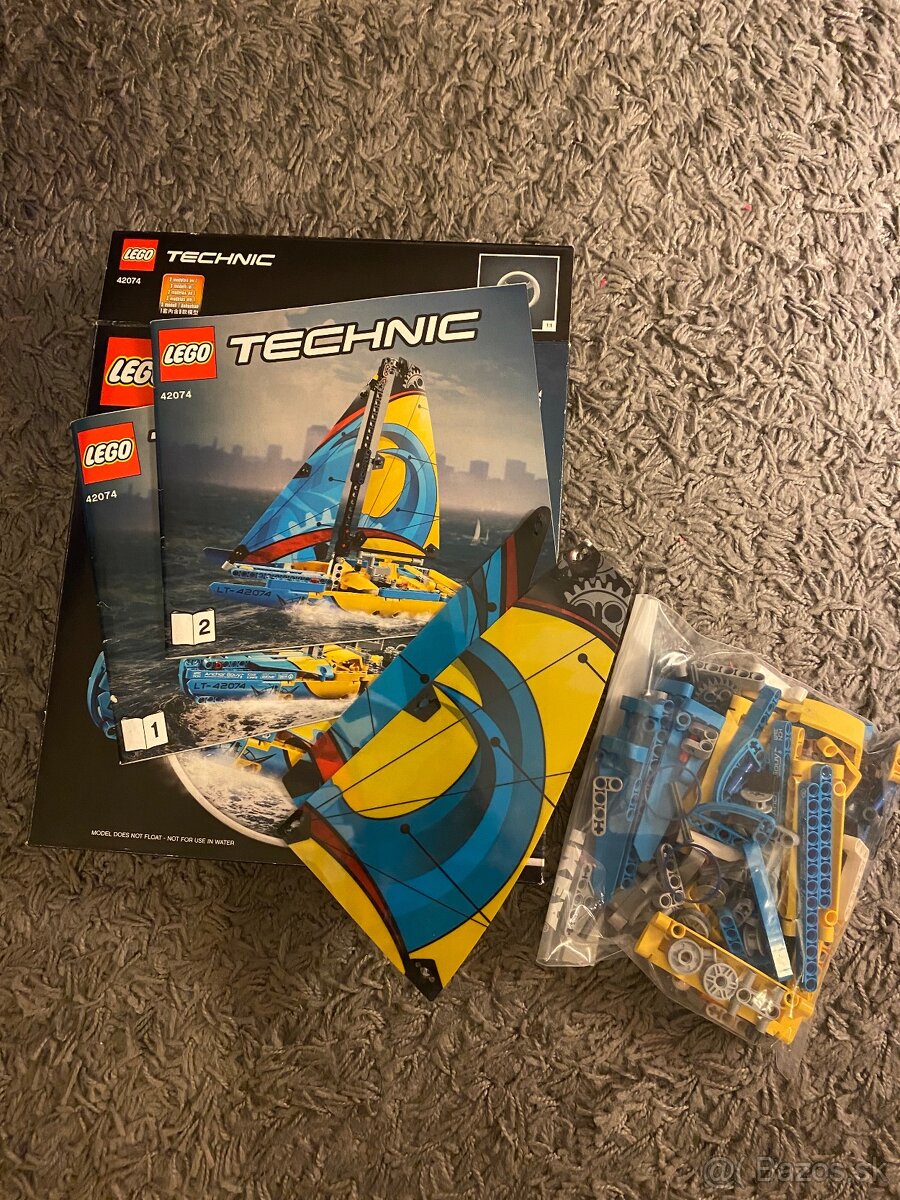 42074 Lego Technic Závodná plachetnica