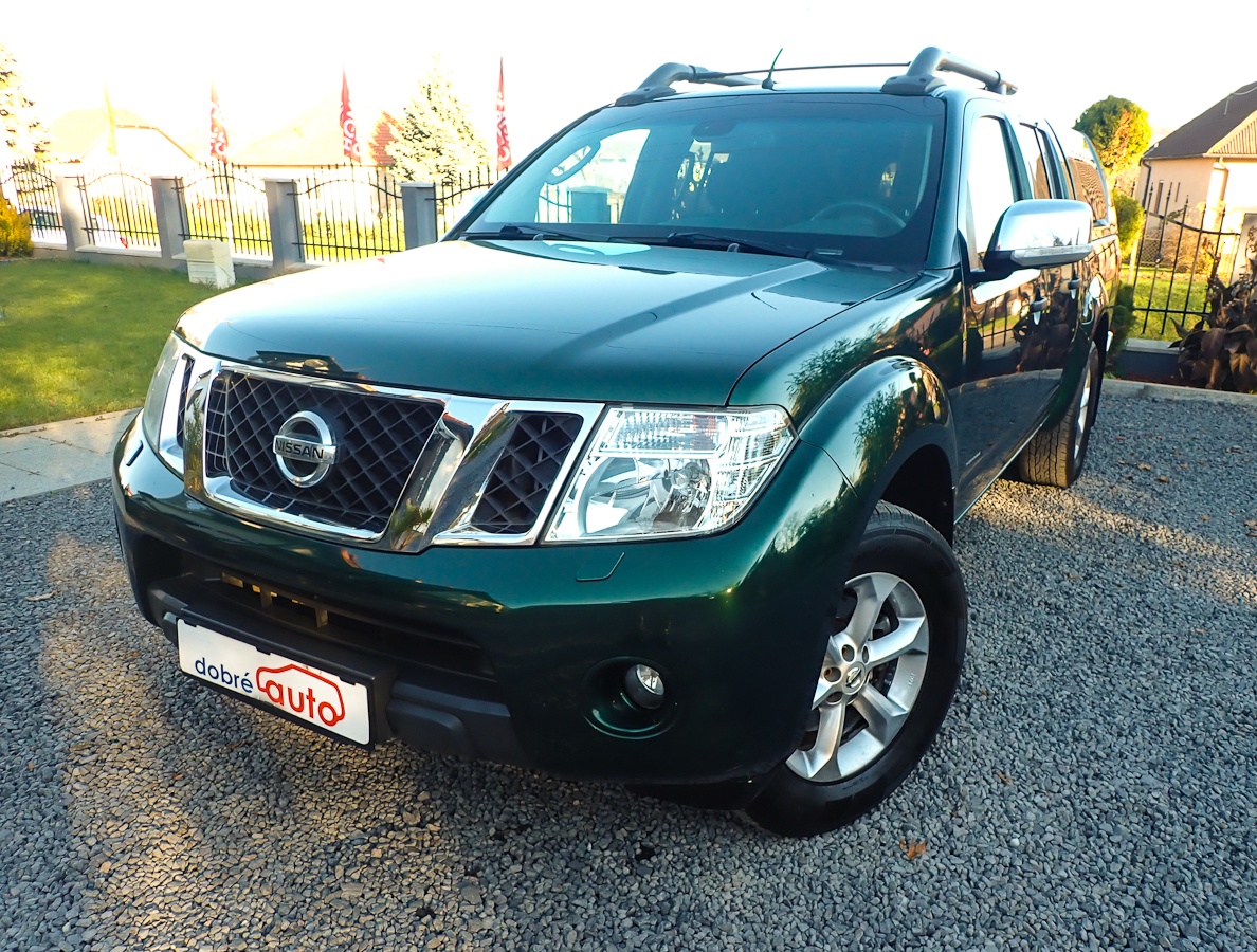 NISSAN NAVARA 2.5Dci 140kW 2012 MANUAL 174tis km -ŤAŽNE -