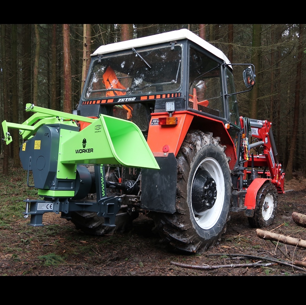 Štepkovac Špalikovac za traktor JIRBO WORKER BIG štiepkovač