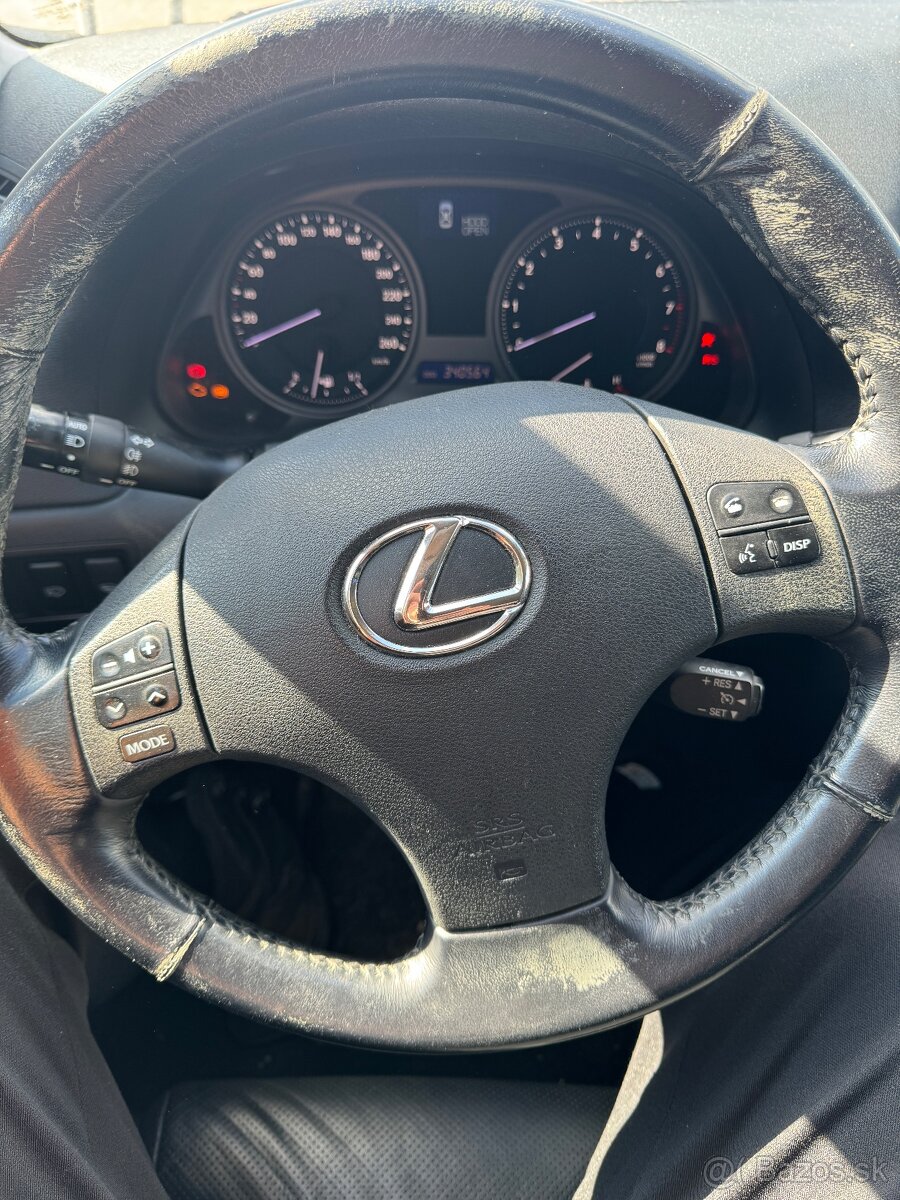 Lexus IS250