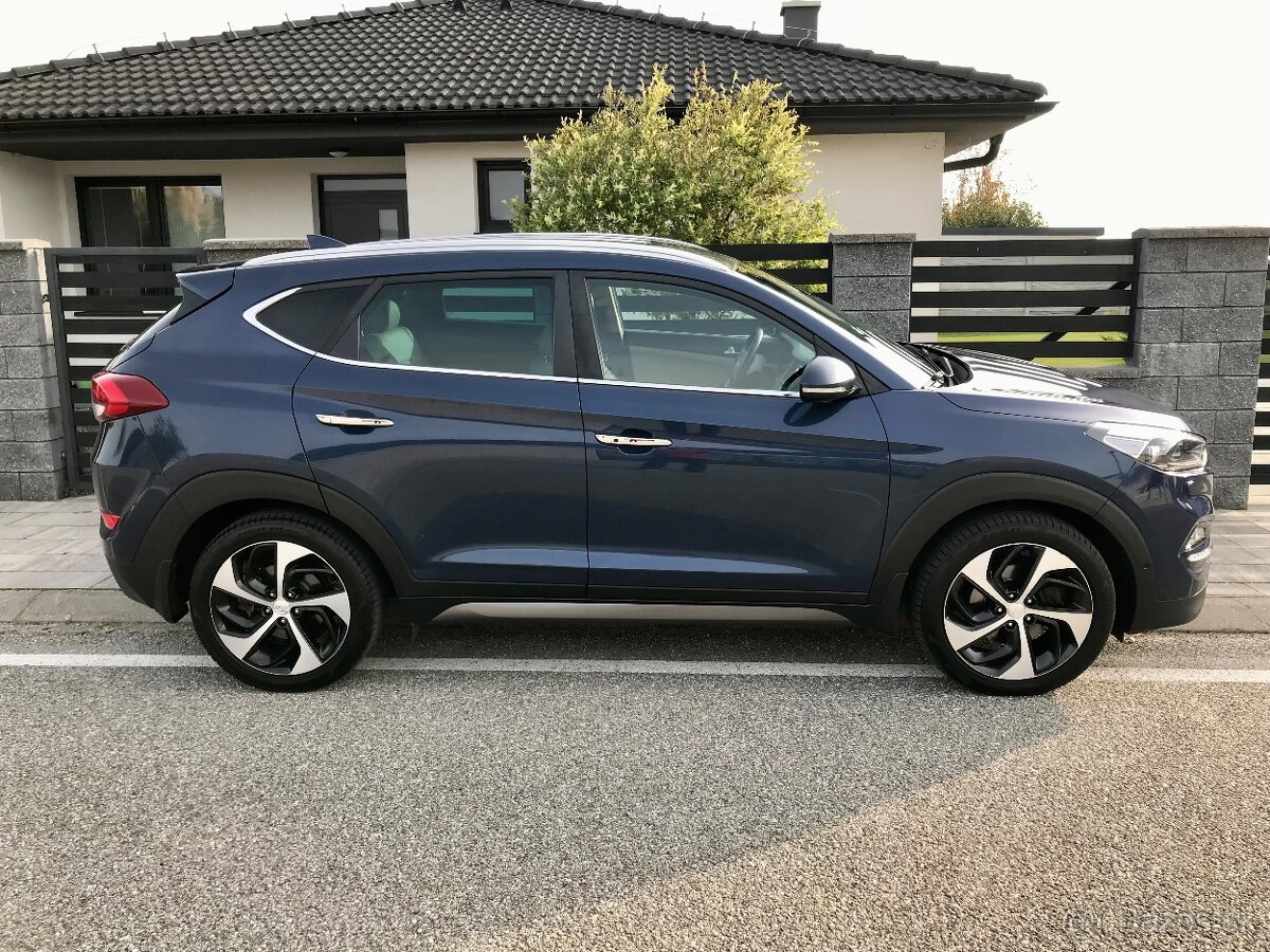 HYUNDAI TUCSON 2.0 CRDi 4x4 AUTOMAT