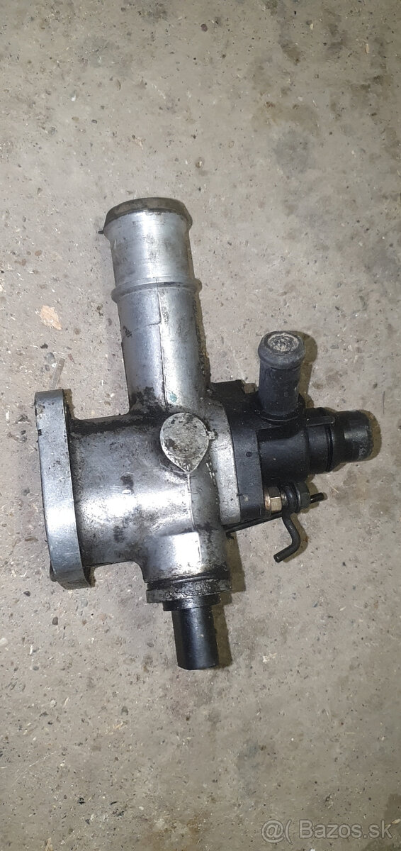 Termostat chladenia, Obal termostatu, Príruba chladenia VW