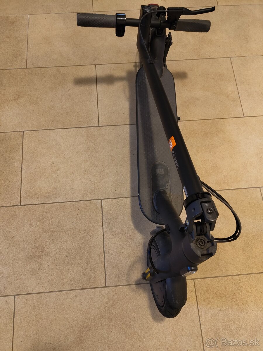 Elektrokolobežka Xiaomi Mi Scooter 1S