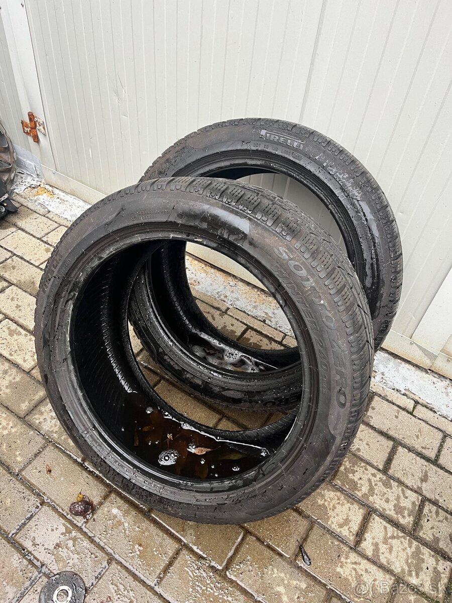 ZIMNÉ PIRELLI 20€ 2ks 235/45R18