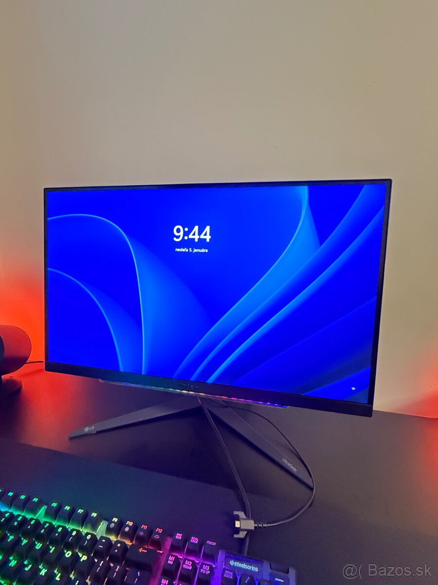 27” 4k monitor LG 144hz