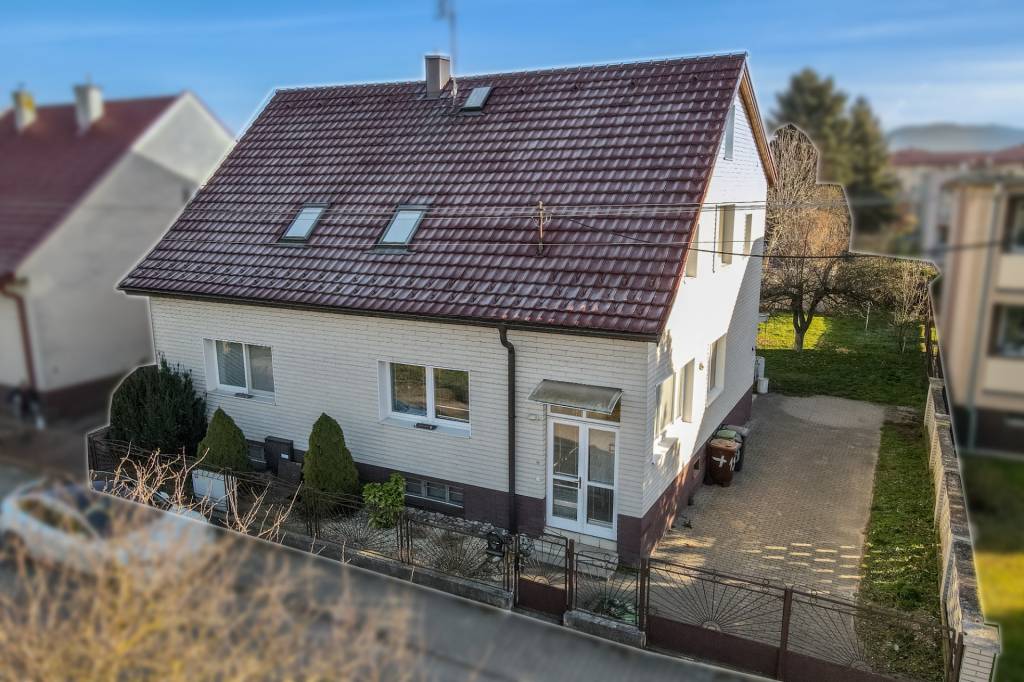 NOVINKA -7 izb. rodinný dom - 789 m² pozemok - Nemšová