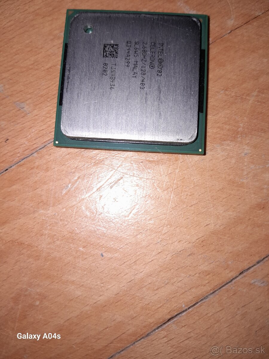 Predám Starý Procesor/CPU intel 02 2.60GHz/128/400