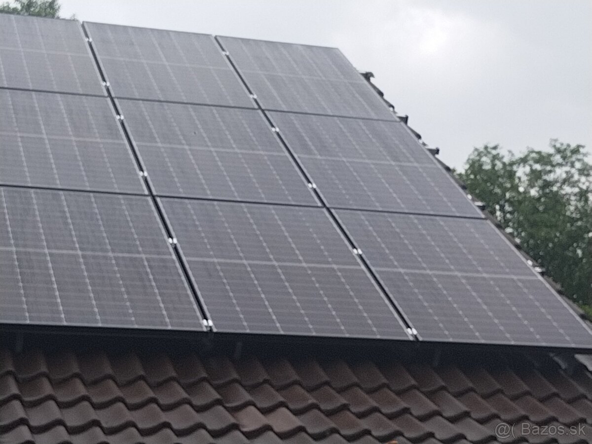 Fotovoltaické panely nové zabalené