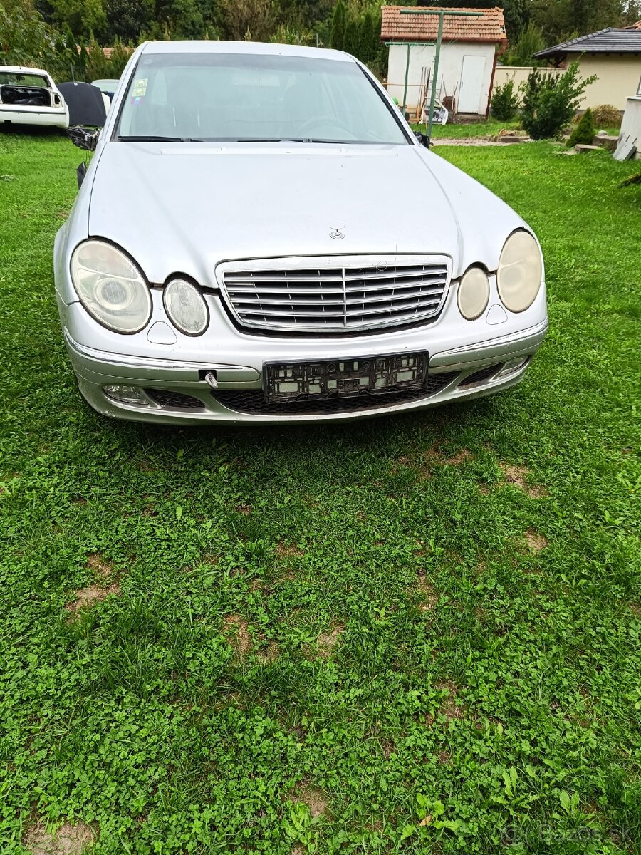 Mercedes w211 predok