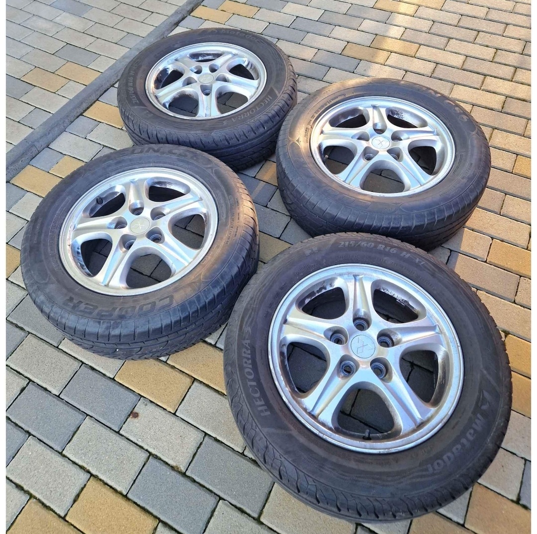 215/60 R16 letné Mitsubishi