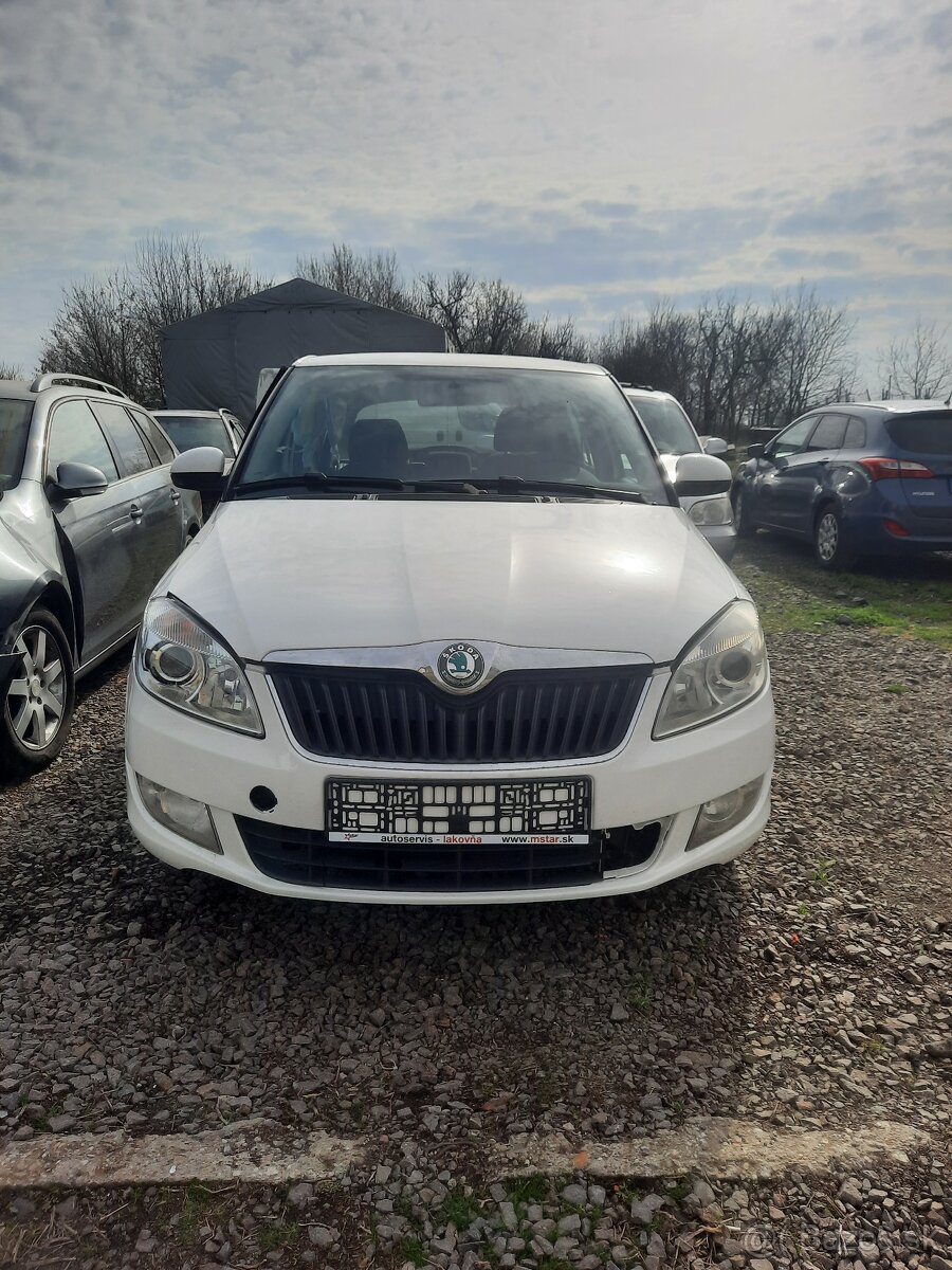 Rozpredam Skoda Fabia2 Facelift 1,2htp farba biela