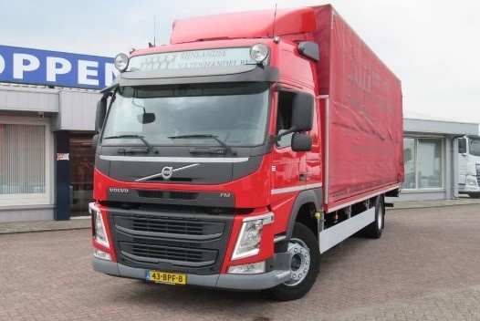 8777 Volvo FM 330 - 4x2 - Valník plachta – EURO 6 