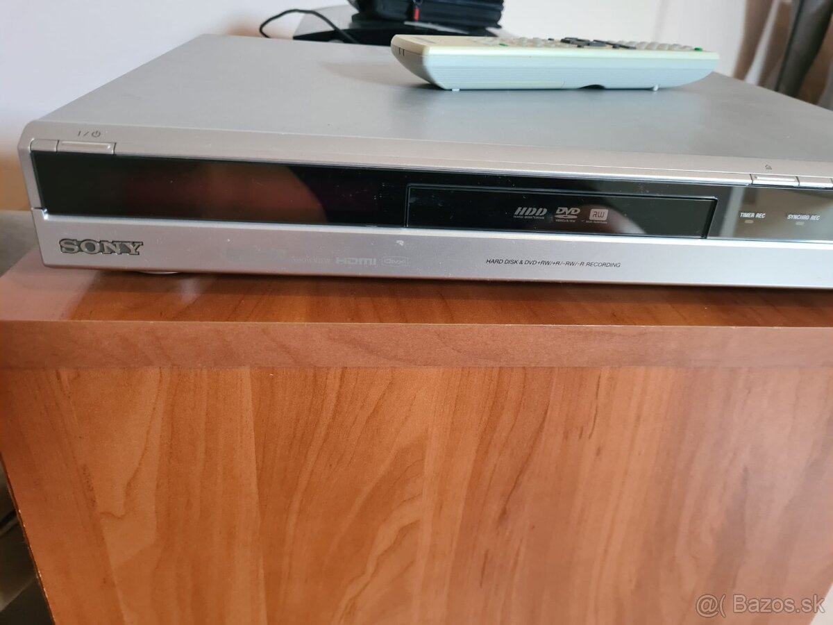 DVD sony hx 820 s ovladacom