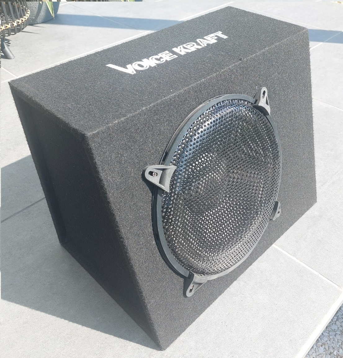 Aktívny subwoofer do auta Voice Kraft PA-390E 300W